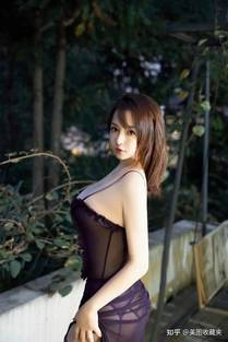 团战之夜电影海报